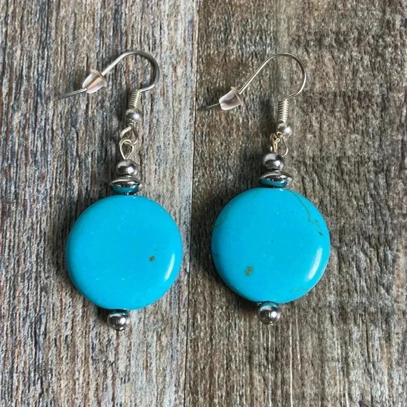 Earrings &  Bracelet - Picture 3 of 3